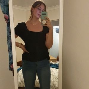 Meet your Posher, Alia